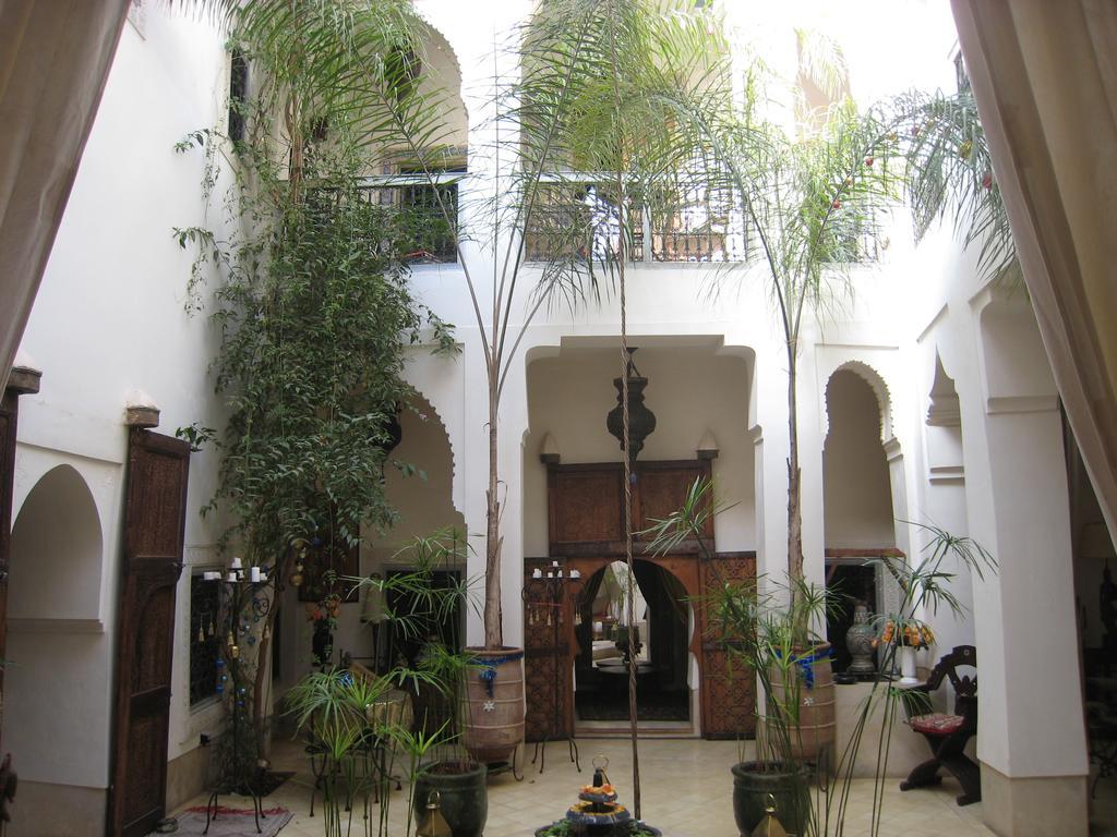 Riad Dar Oulhoum Marrakesh Exterior photo